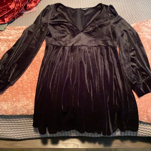 SHEIN Dresses & Skirts - Dress
